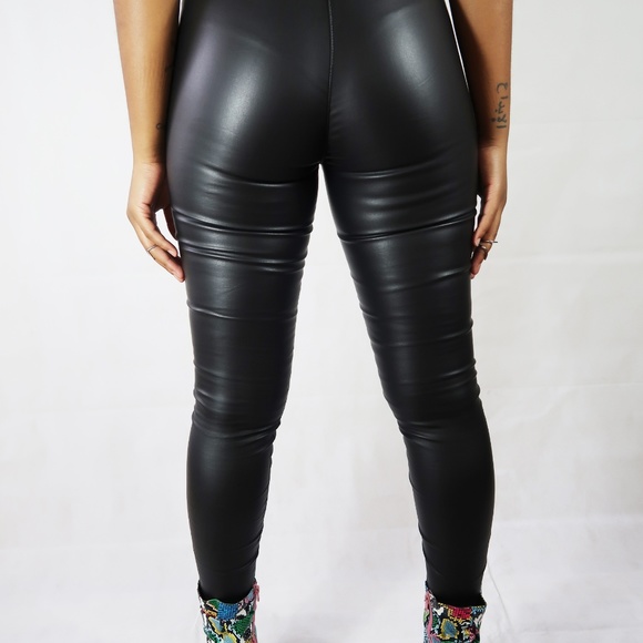 FARRAH BLACK VEGAN LEATHER LEGGINGS - Picture 3 of 7